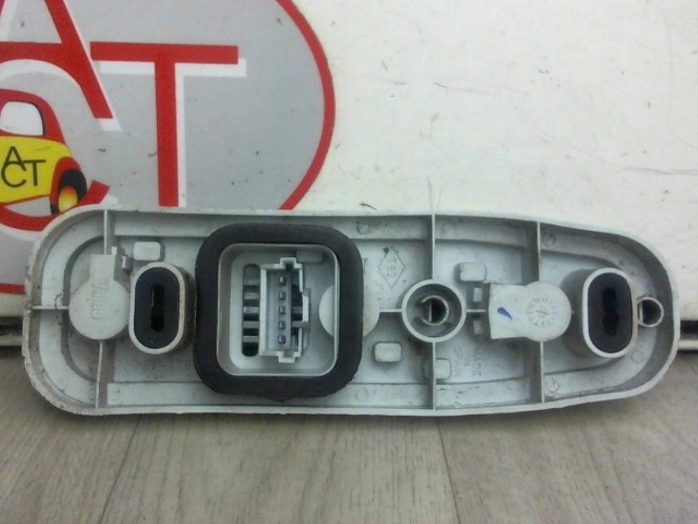 Base portalampade fanale posteriore destro RENAULT TWINGO 1 PHASE 3 Gasolina - 1