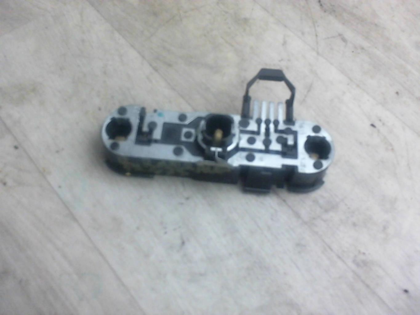 Base portalampade fanale posteriore sinistro LAND ROVER RANGE ROVER 1  - 1