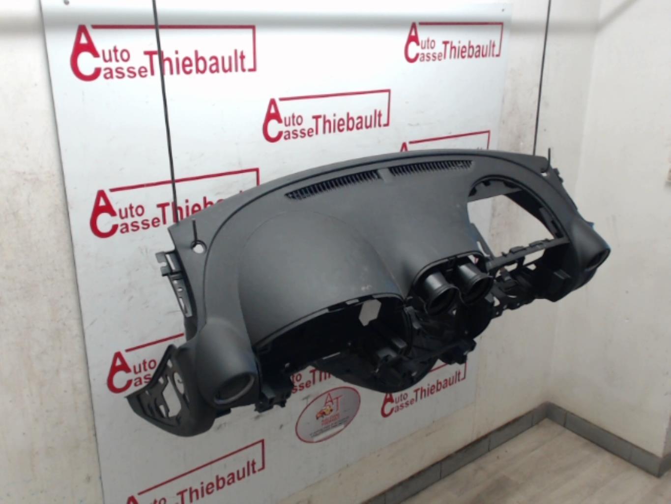 Tableau de bord NISSAN MICRA 4 PHASE 1 Essence - 1