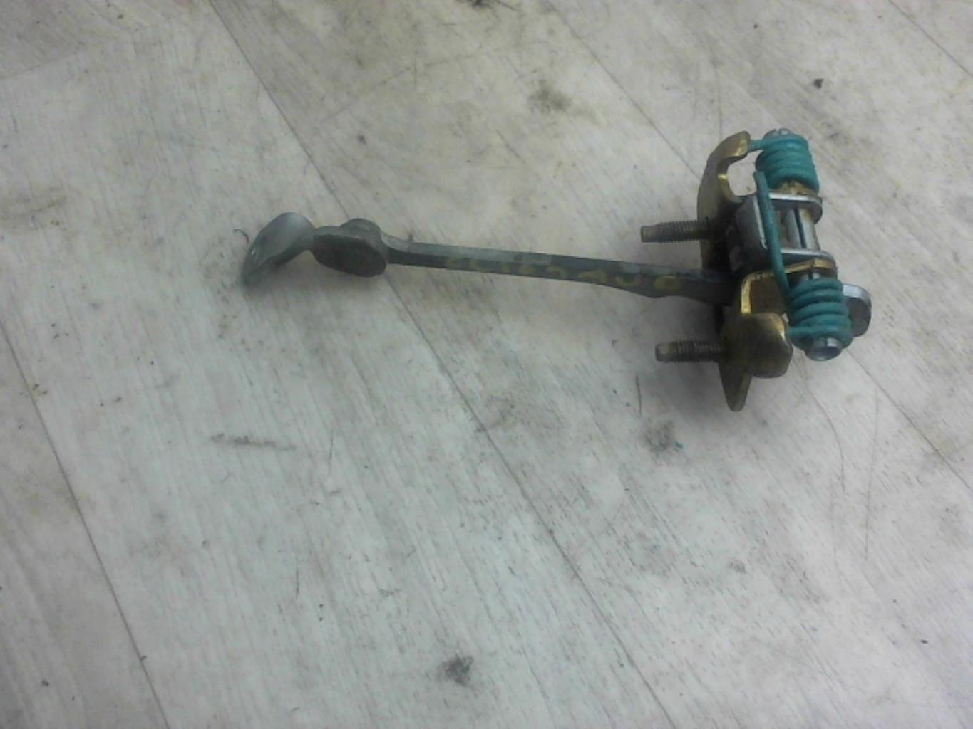 Tirante portiera anteriore destro RENAULT CLIO 2 PHASE 1 Diésel - 1
