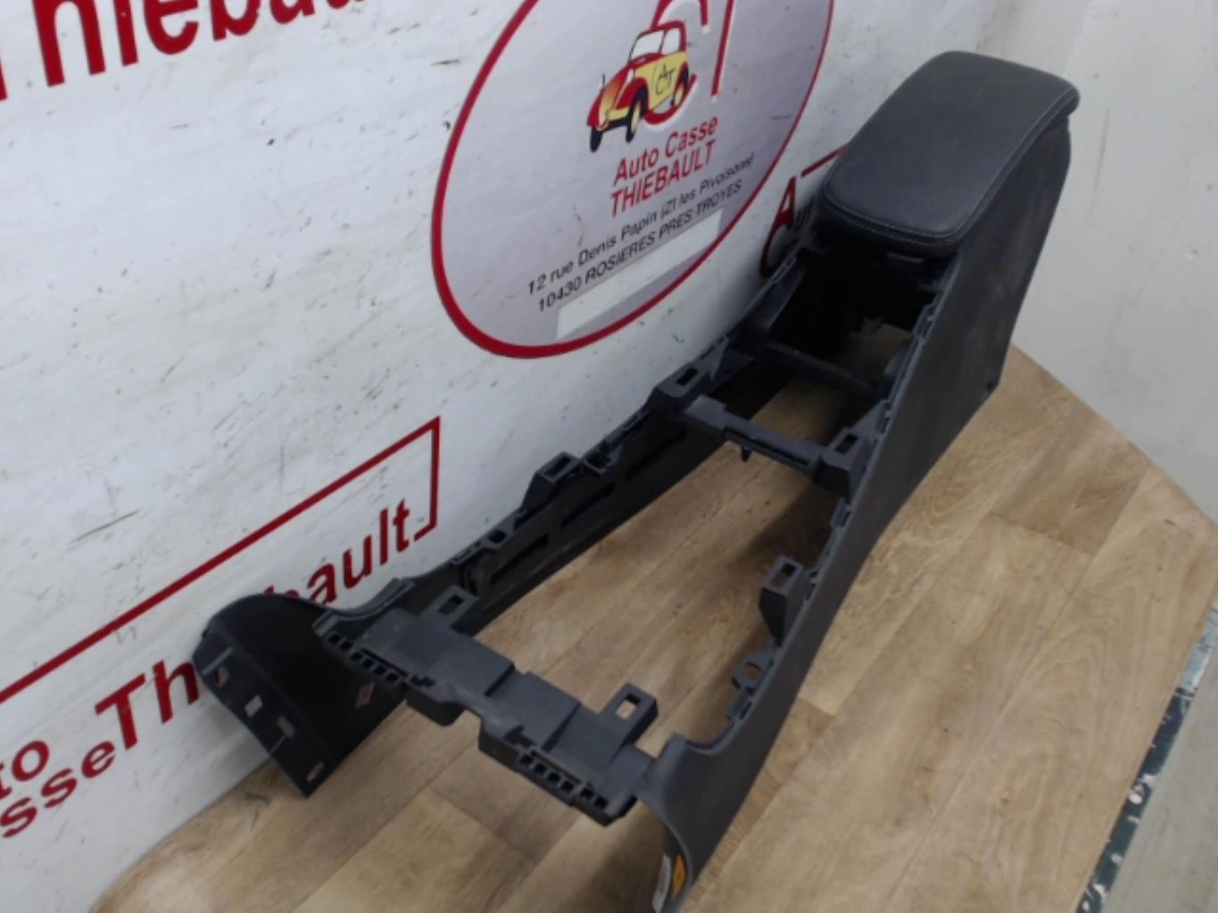 Console central (interieur plastique) RENAULT LAGUNA 3 PHASE 2 Diesel - 1