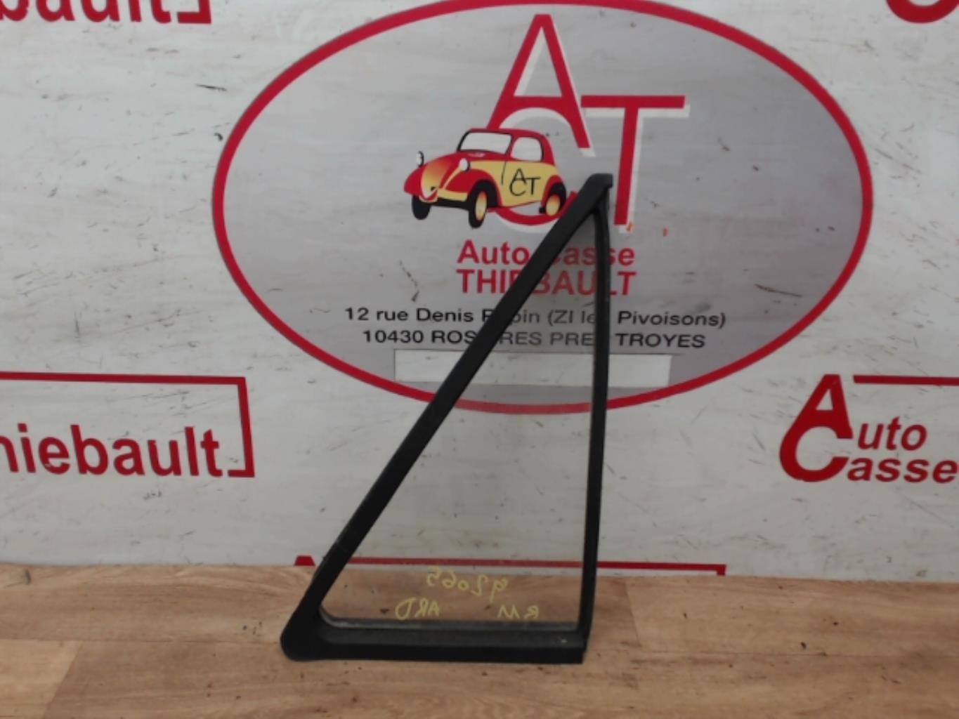 Custode arriere droit RENAULT R11 Essence - 1