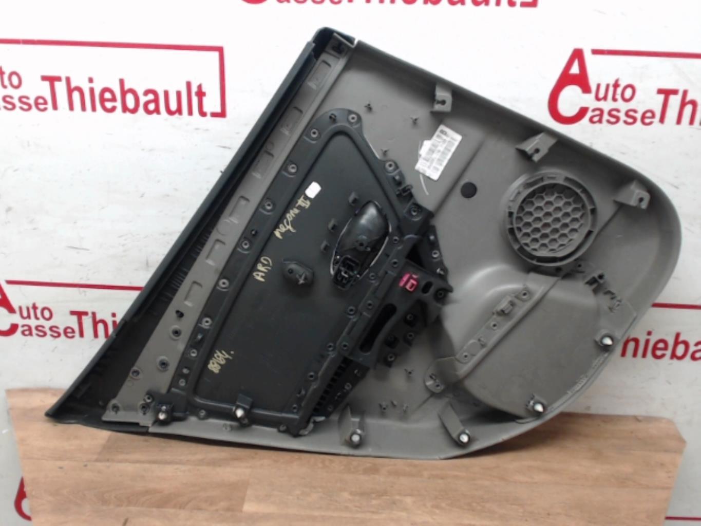 Pannello portiera posteriore destro RENAULT MEGANE 3 PHASE 1 Diésel - 1