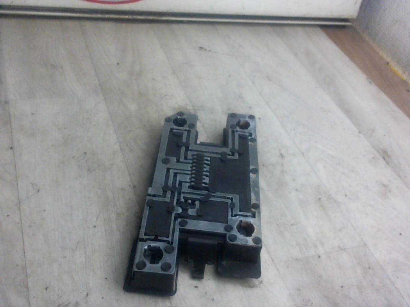 Base portalampade fanale posteriore sinistro RENAULT CLIO 1 PHASE 2 Diésel - 1