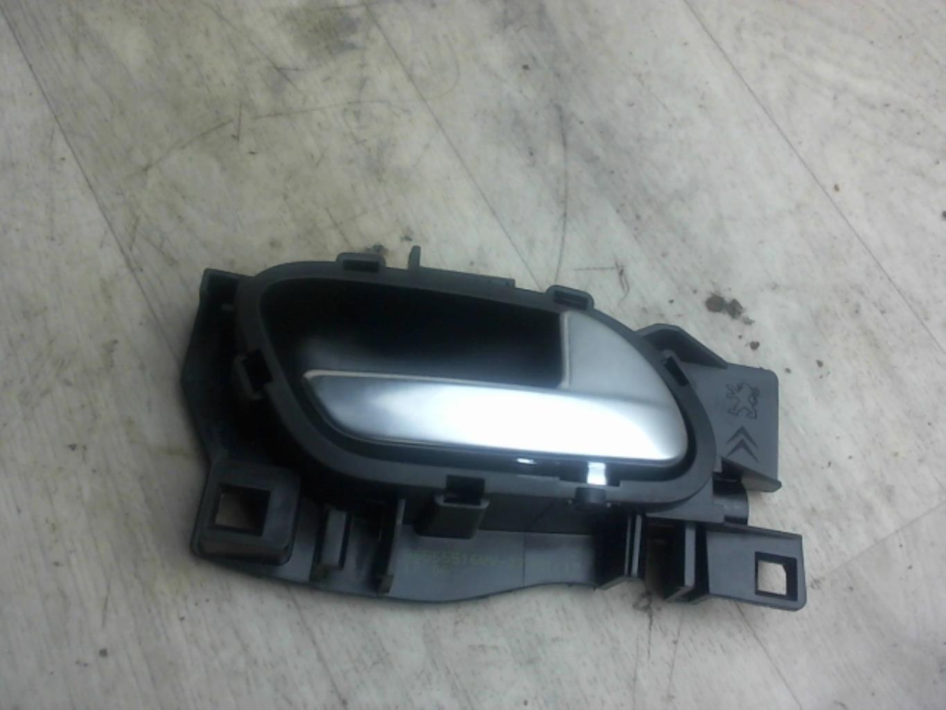 Maniglia interna posteriore destra PEUGEOT 208 1 PHASE 2 Gasolina - 1