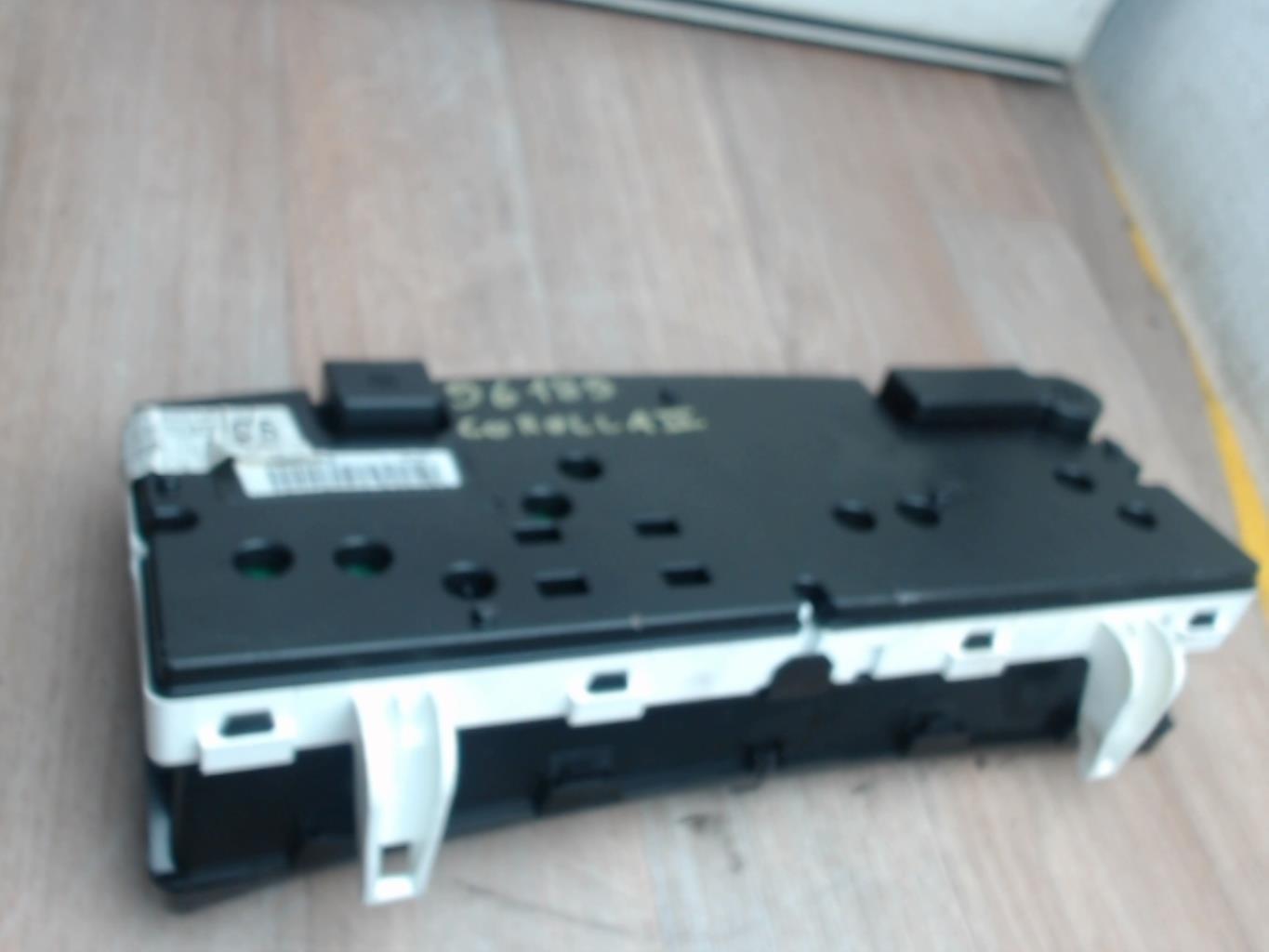 Compteur TOYOTA COROLLA 10 PHASE 2 Diesel - 1