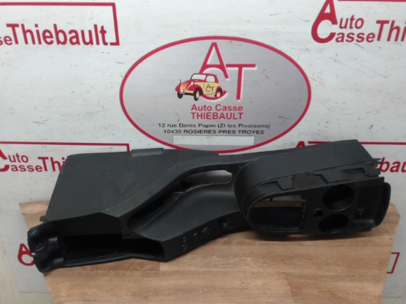 Console central (interieur plastique) SEAT TOLEDO 3 Diesel - 1