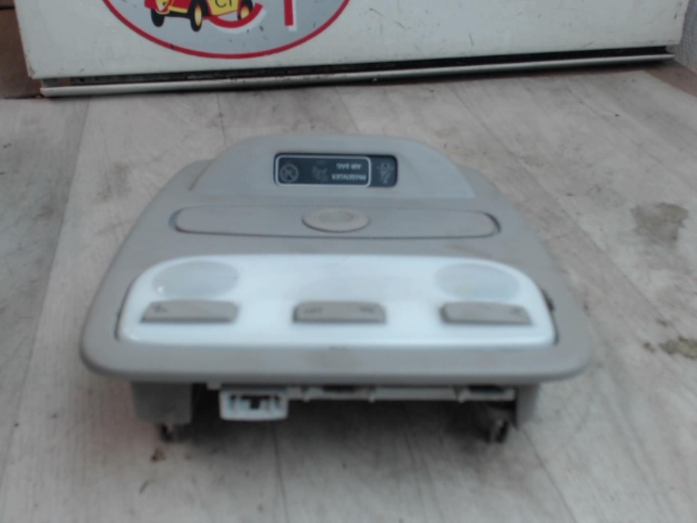 Eclairage de plafonnier RENAULT CLIO 4 PHASE 1 Diesel - 1