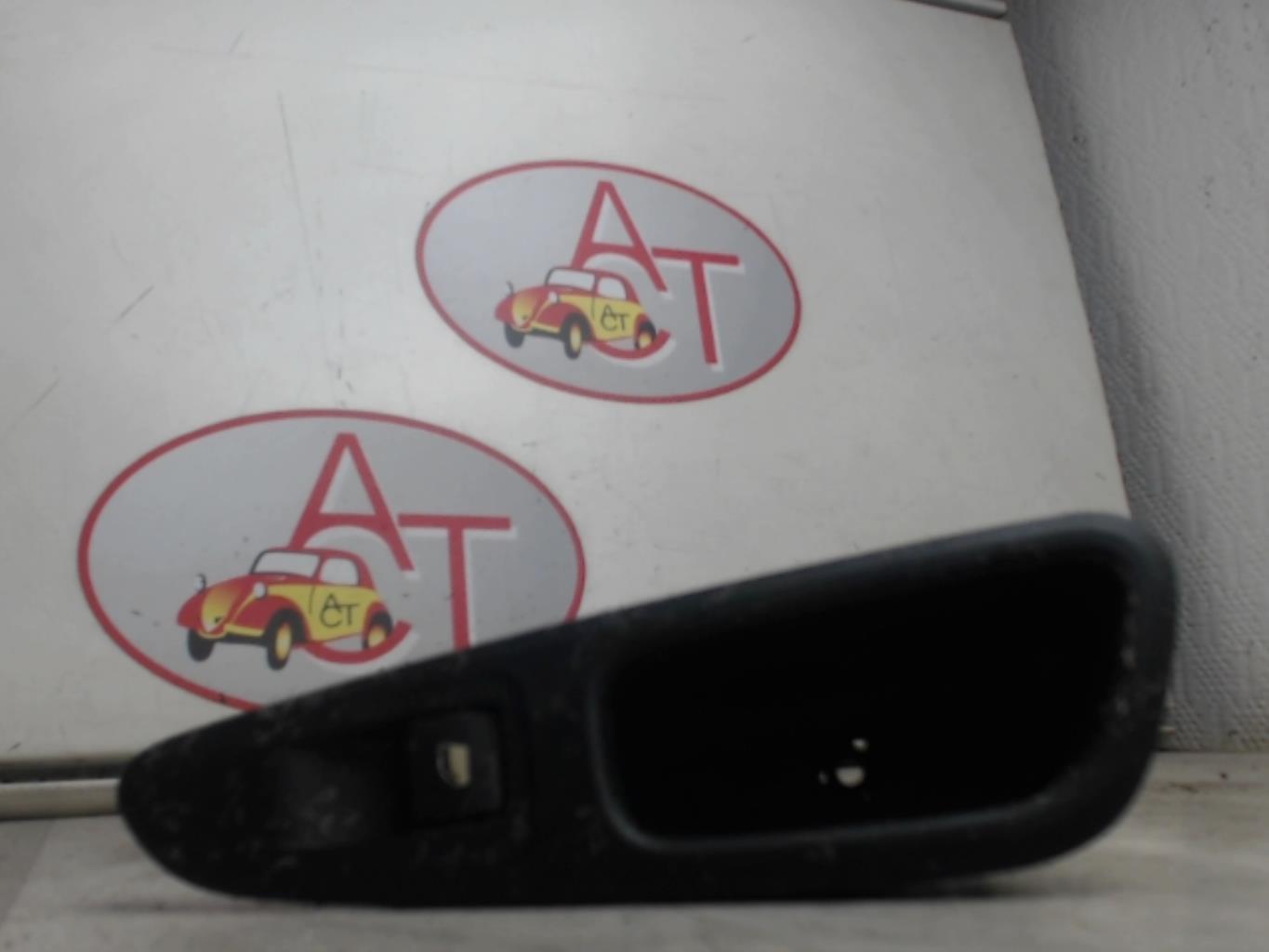Interruttore lavacristalli posteriore destro PEUGEOT 308 1 PHASE 1 Diésel - 1