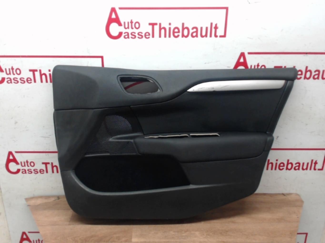 Panel de puerta delantera derecha CITROEN C4 2 PHASE 1 Diésel - 1