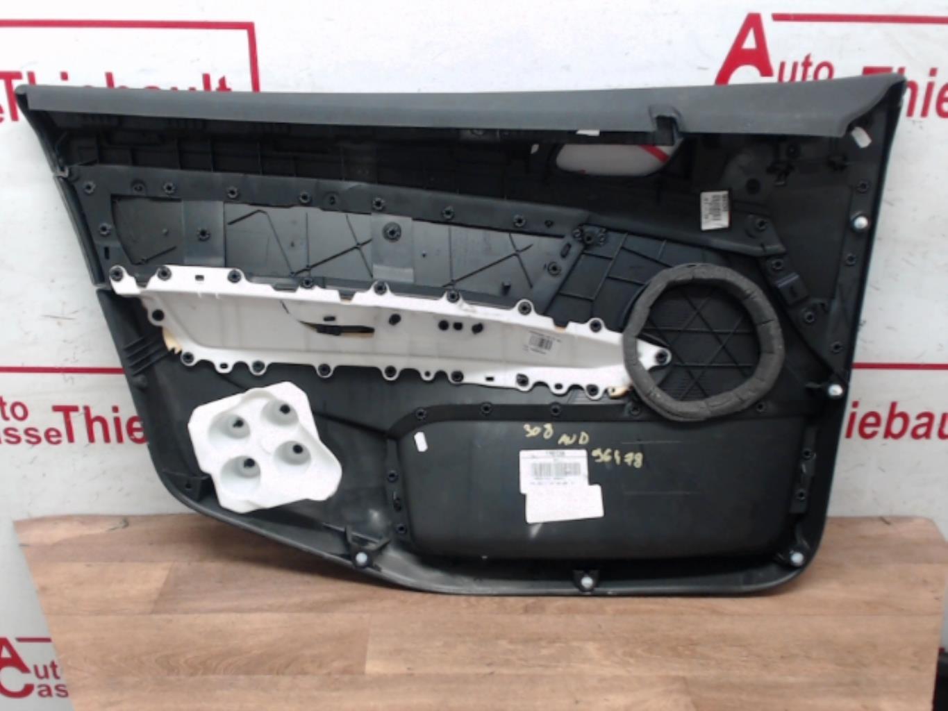 Pannello portiera anteriore destro PEUGEOT 308 1 PHASE 1 Diésel - 1