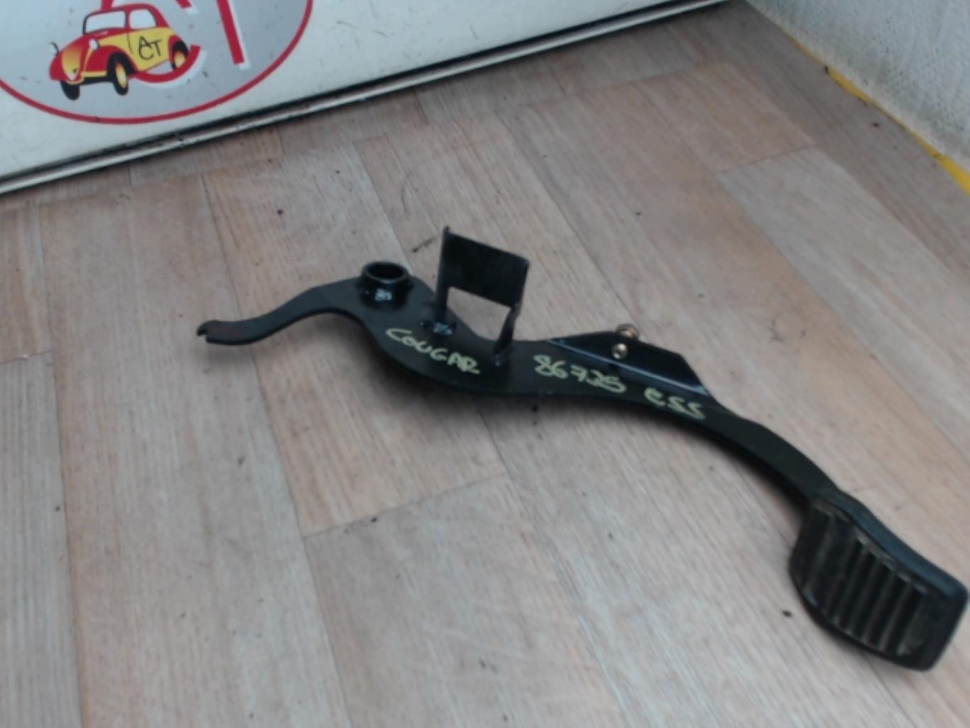 Pedale d'embrayage FORD COUGAR COUPE Essence - 1