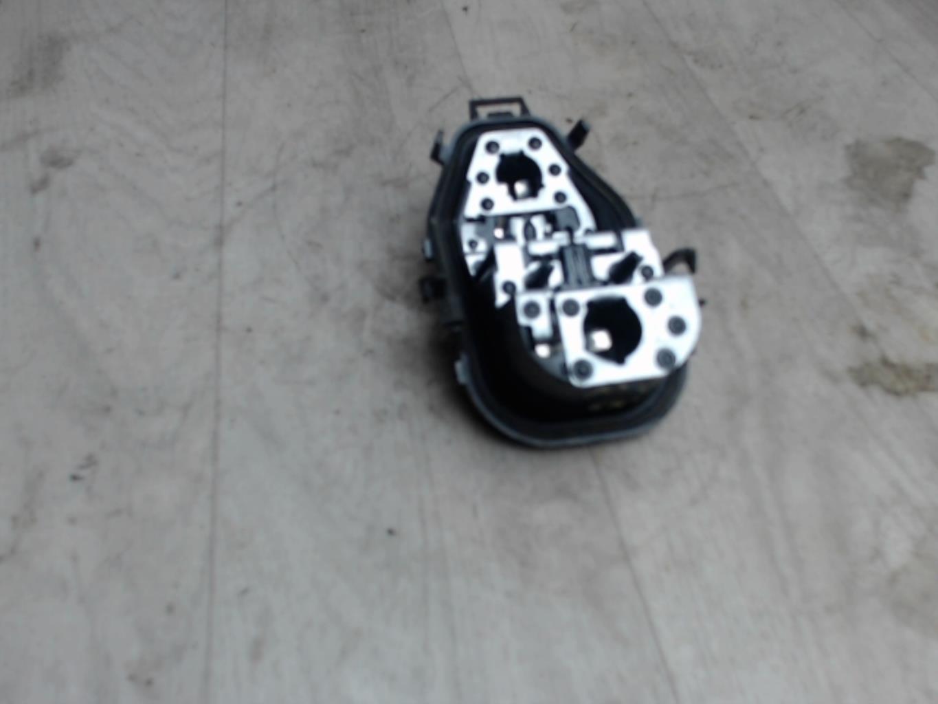 Base portalampade fanale posteriore destro RENAULT CLIO 4 PHASE 1 Diésel - 1