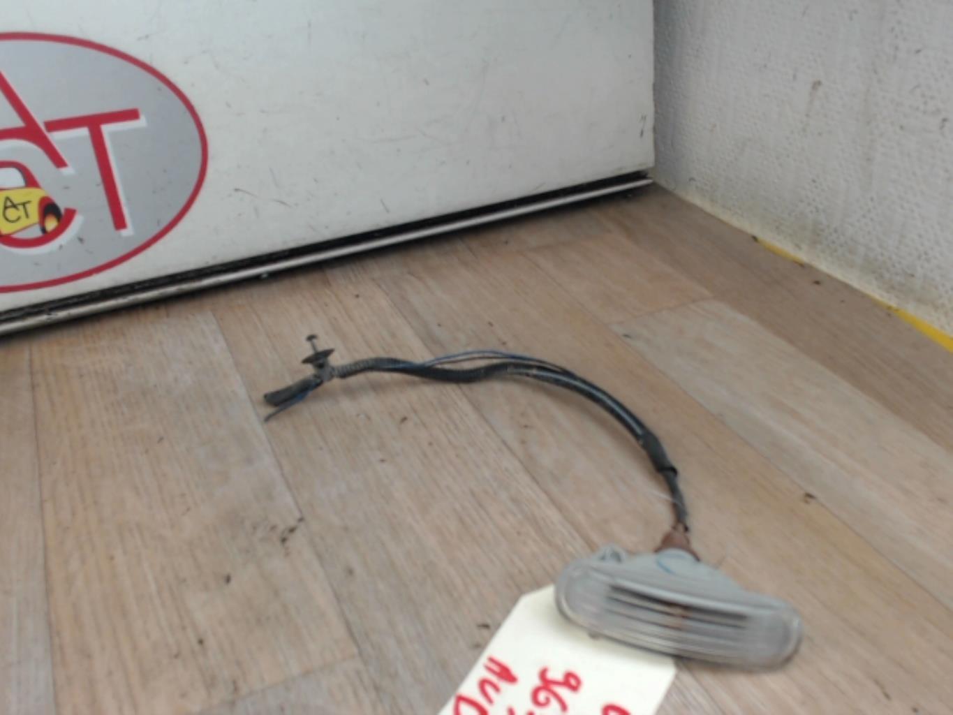 Ripetitore lampeggiante anteriore destro (Luci) PEUGEOT BIPPER  - 1