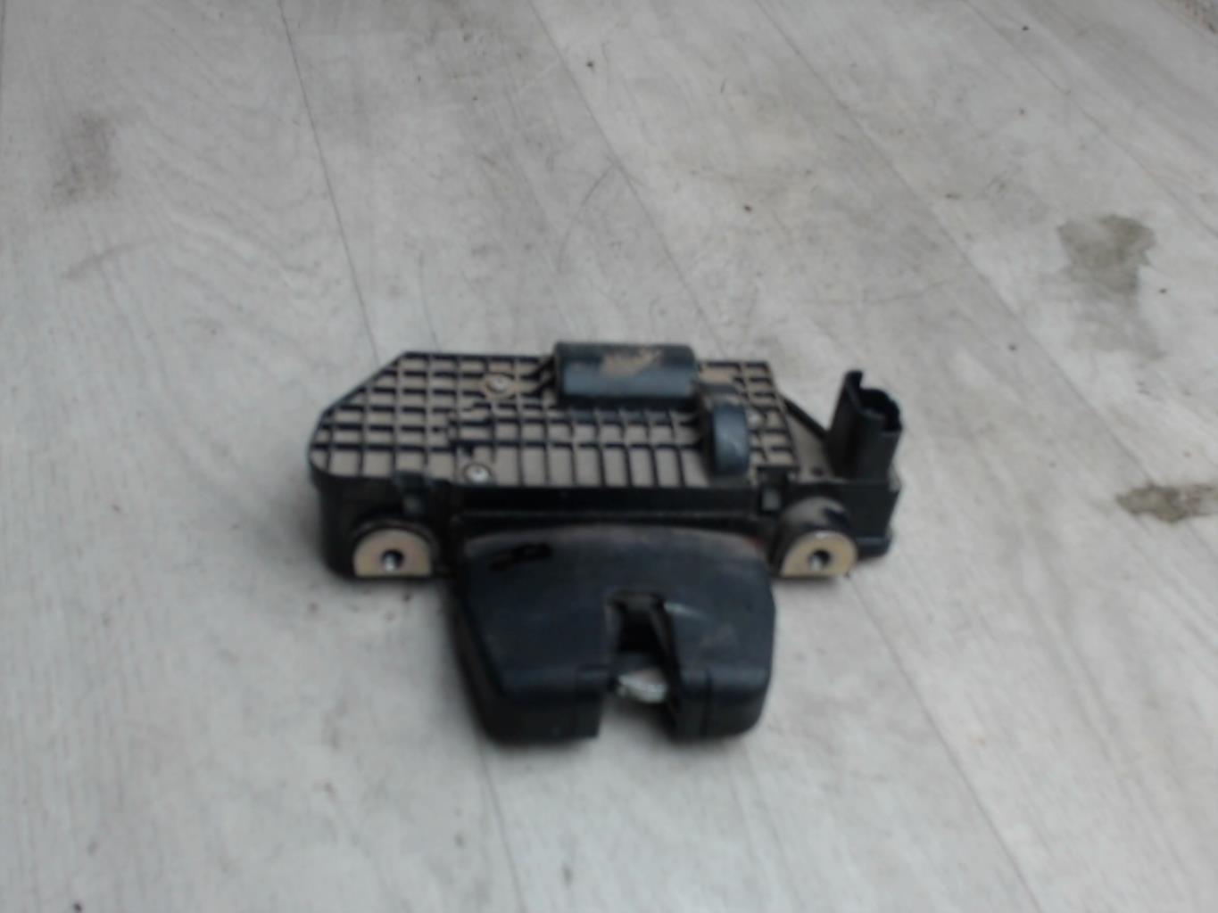 Serrure de hayon CITROEN C3 2 PHASE 1 Diesel - 1
