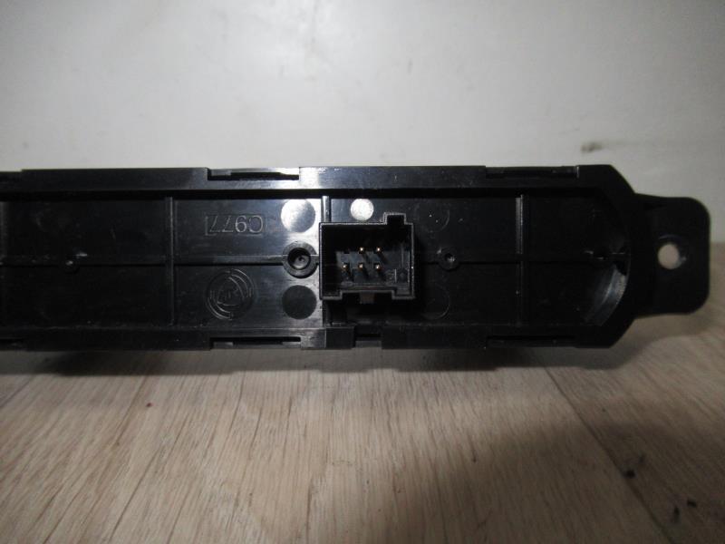 Bouton de warning FIAT 500 2 CABRIO PHASE 1 Diesel - 1