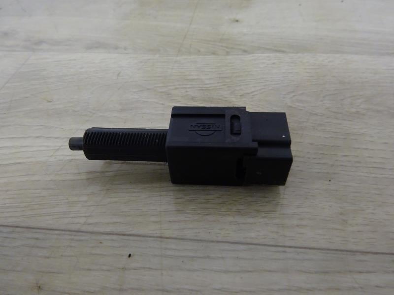 Contattore luce stop NISSAN X-TRAIL 1 PHASE 1 Diésel - 1