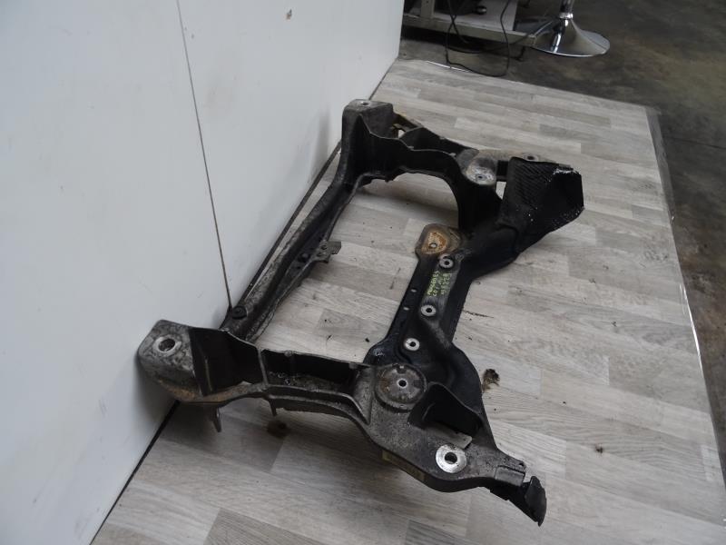 Culla motore anteriore MERCEDES 200 T123  - 1