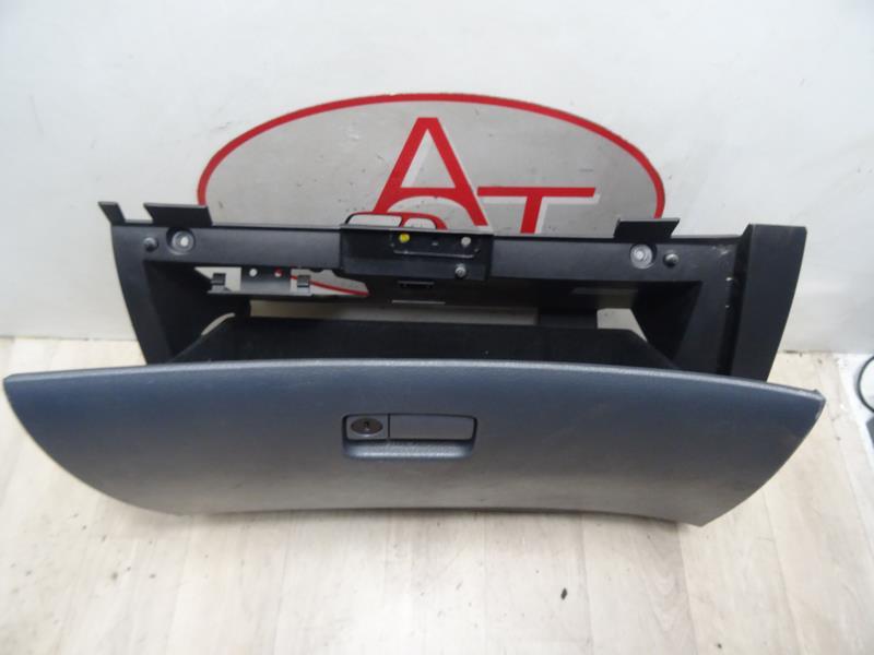 Boite a gants NISSAN PRIMERA 4 Diesel - 1
