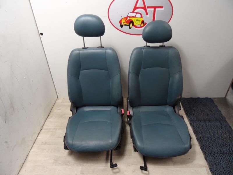 Interieur complet MERCEDES 200 T123  - 1