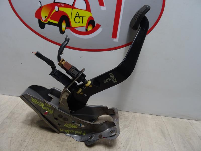 Pedale de frein NISSAN PRIMERA 4 Diesel - 1
