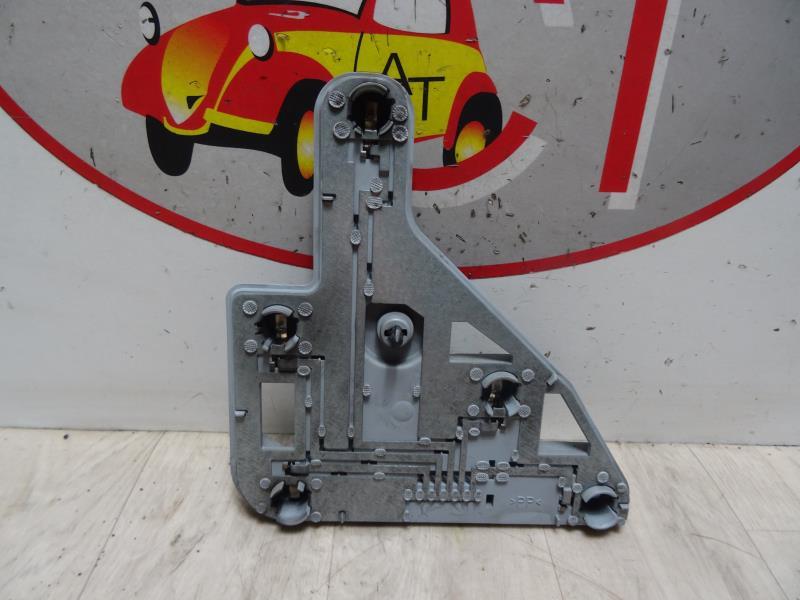 Base portalampade fanale posteriore sinistro MERCEDES 200 T123  - 1