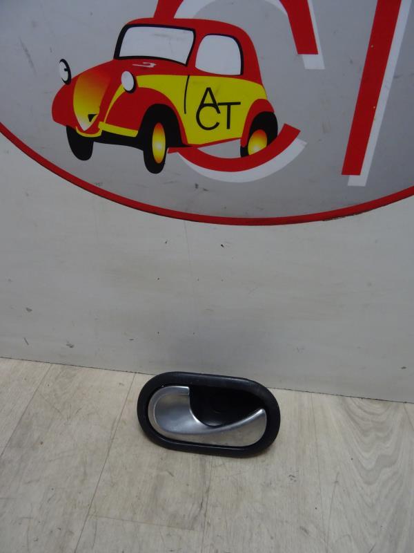 Maniglia interna posteriore sinistra RENAULT SCENIC 2 PHASE 1 Gasolina - 1