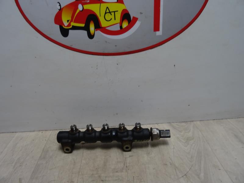 Rampe injection VOLVO C 30 PHASE 1 Diesel - 1