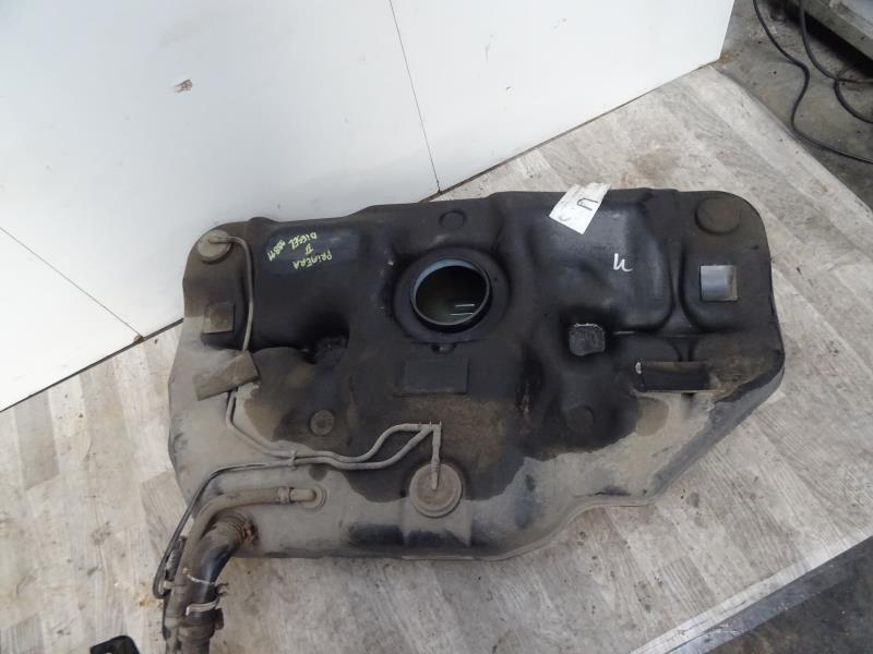 Reservoir NISSAN PRIMERA 4 Diesel - 1