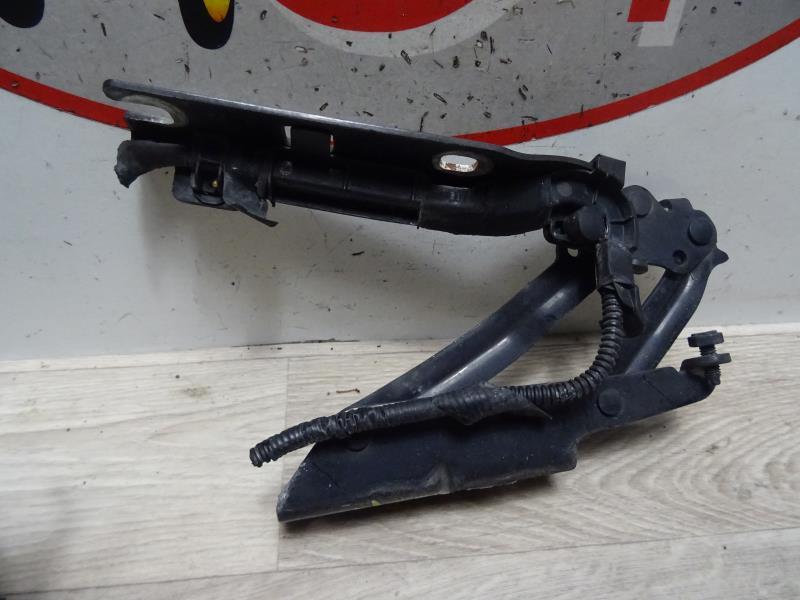 Charniere de capot VOLKSWAGEN GOLF 5 Diesel - 1