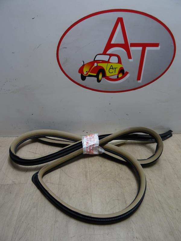 Guarnizione sportello anteriore destro TOYOTA AVENSIS 2 PHASE 1 BREAK Diésel - 1