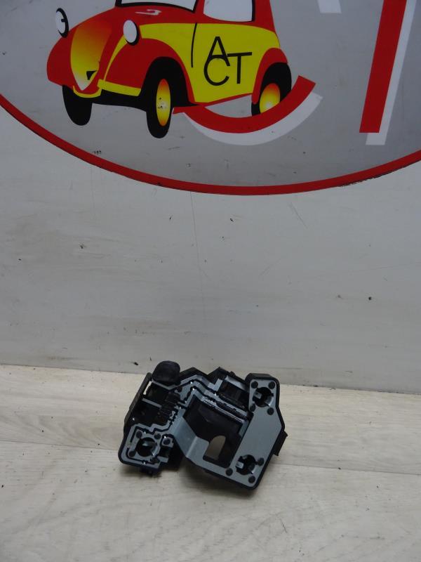 Base portalampade fanale posteriore destro PEUGEOT 206 PHASE 2 Gasolina - 1