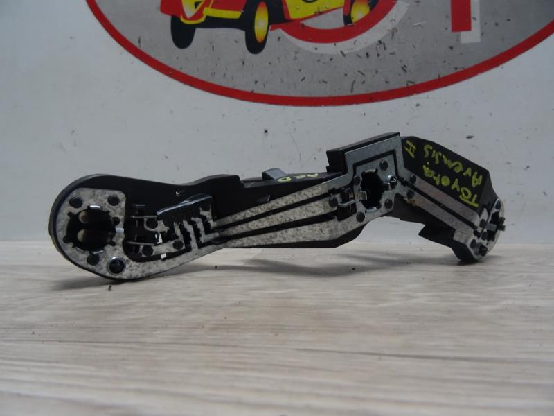 Base portalampade fanale posteriore destro TOYOTA AVENSIS 2 PHASE 1 BREAK Diésel - 1