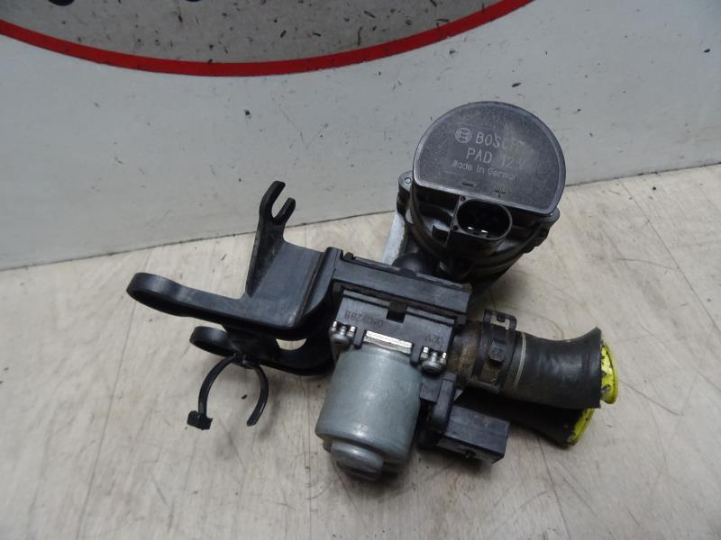 Pompe de circulation d'eau, chauffage auxiliaire AUDI A6 3 AVANT PHASE 1 BREAK Diesel - 1