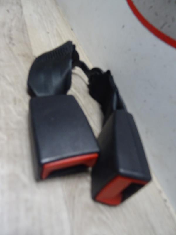 Aggancio cintura sicurezza posteriore sinistro CITROEN C3 2 PHASE 1 Diésel - 1