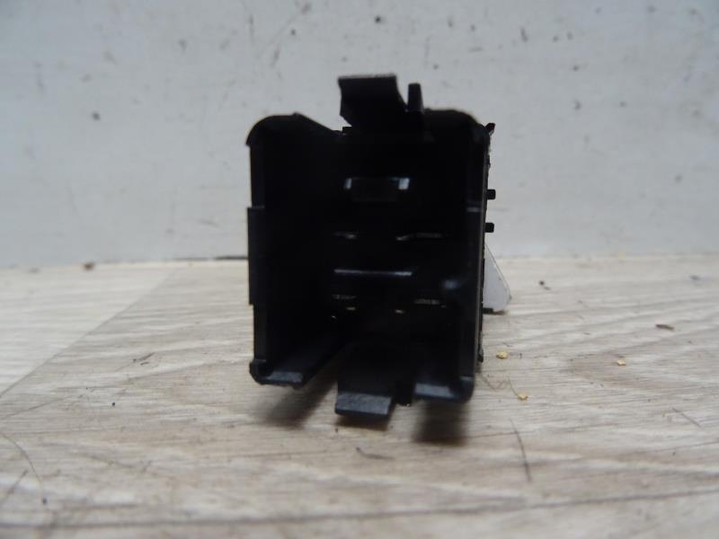 Bouton de warning VOLKSWAGEN GOLF 5 BREAK Diesel - 1