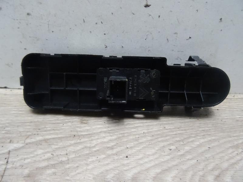 Interruttore lavacristalli anteriore destro CITROEN C5 2 Diésel - 1
