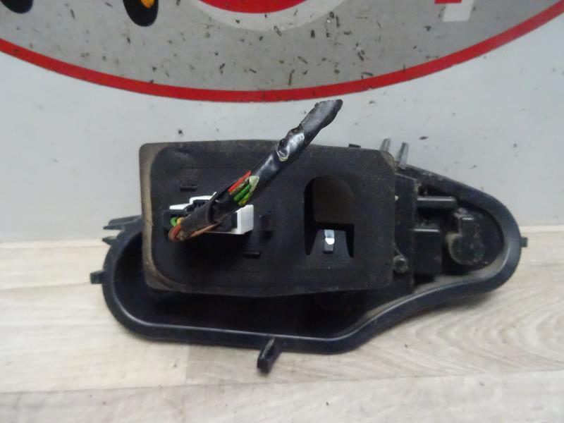 Base portalampade fanale posteriore destro CITROEN C3 2 PHASE 1 Diésel - 1