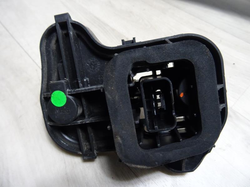 Base portalampade fanale posteriore sinistro VOLKSWAGEN GOLF 5 Diésel - 1