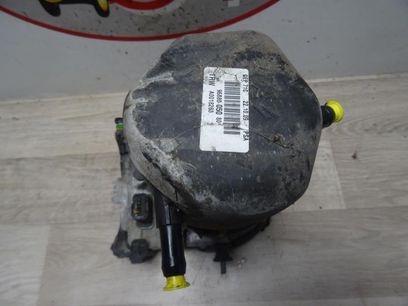 Pompe de direction CITROEN C5 2 Diesel - 1