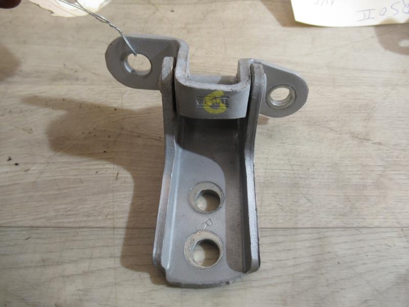 Cerniera portiera anteriore destra TOYOTA COROLLA VERSO 2 PHASE 1 Diésel - 1