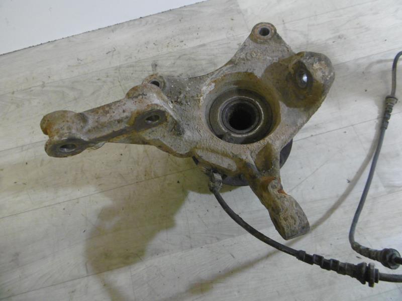 Fusee avant gauche DACIA DUSTER 1 PHASE 1 Diesel - 1