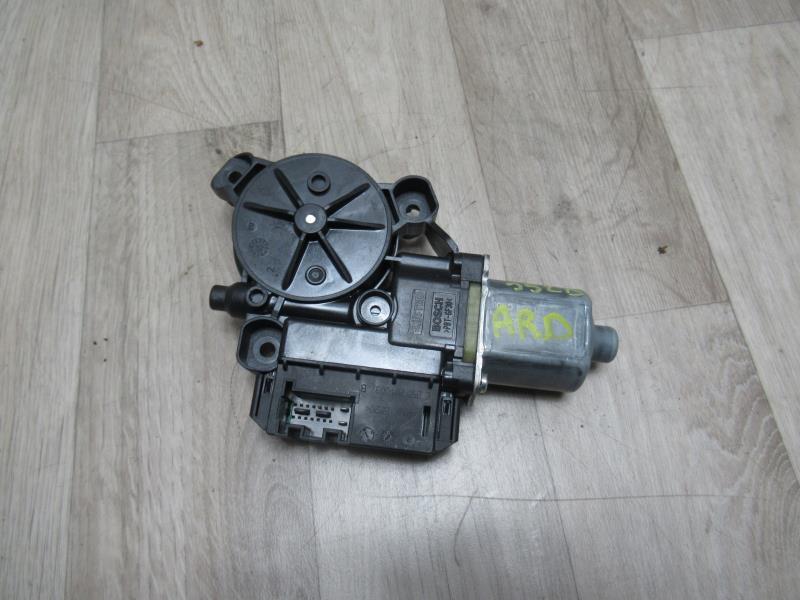 Motore alzacristalli posteriore destro VOLKSWAGEN POLO 5 PHASE 1 Diésel - 1