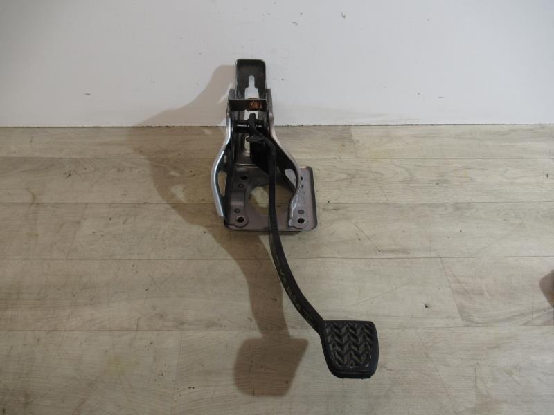 Pedale de frein TOYOTA COROLLA VERSO 2 PHASE 1 Diesel - 1