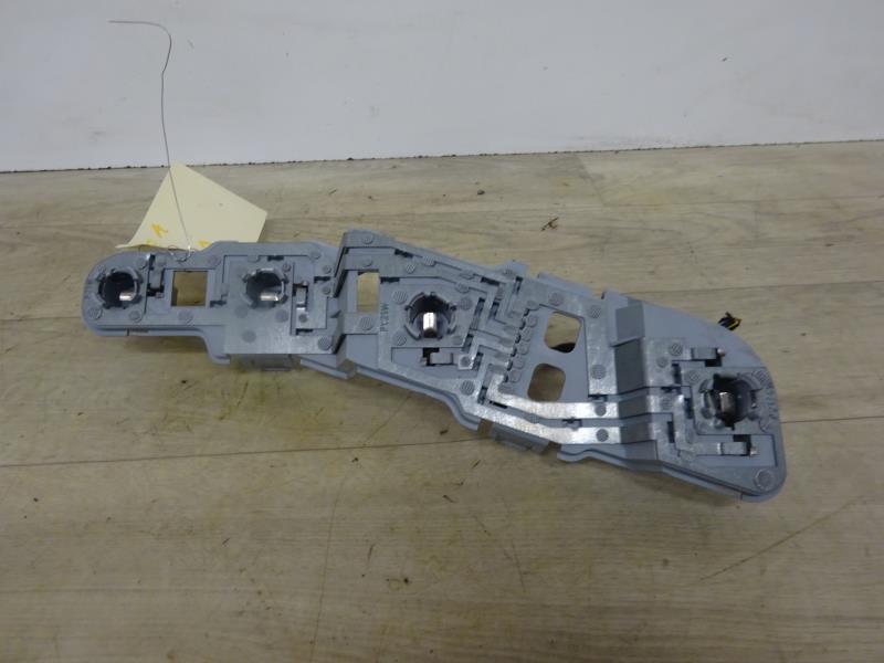 Base portalampade fanale posteriore destro MERCEDES CLASSE A 169 PHASE 1 Diésel - 1
