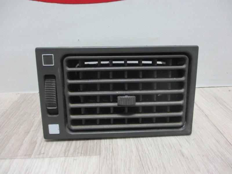 Aerateur tableau de bord IVECO 35.8 Diesel - 1