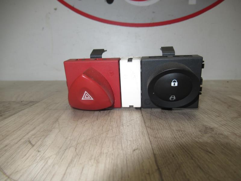 Bouton de warning RENAULT MEGANE 2 PHASE 1 CABRIOLET Diesel - 1
