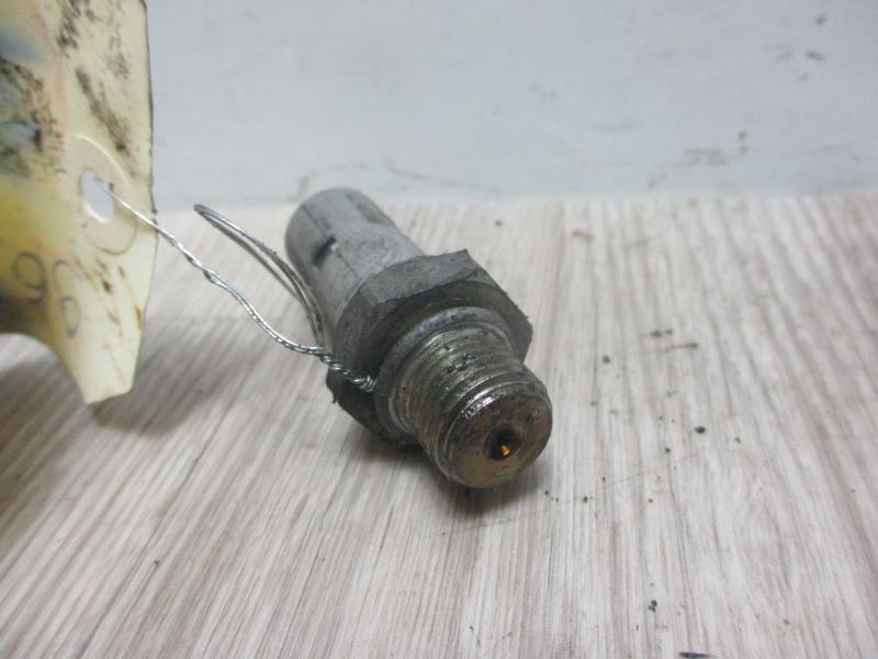 Capteur de pression de rampe injection RENAULT MEGANE 2 PHASE 1 Essence - 1