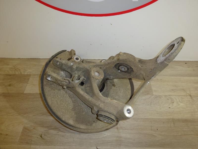 Fusee arriere gauche AUDI A4 3 PHASE 1 Diesel - 1