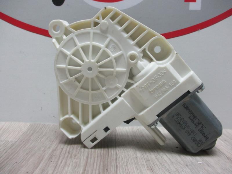 Motore alzacristalli posteriore destro AUDI A4 3 PHASE 1 Diésel - 1